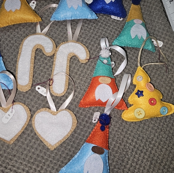 Christmas Ornaments Fabric Felt Buttons Gnomes Stars Trees ++ Lot Of 23 - Picture 4 of 4